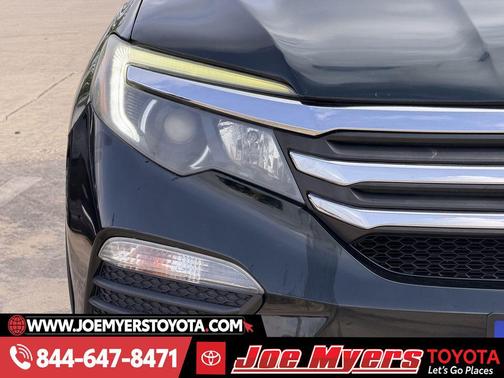 Crystal Black Pearl 2017 Honda Pilot EX-L