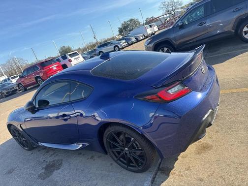 2024 Toyota GR86 Premium