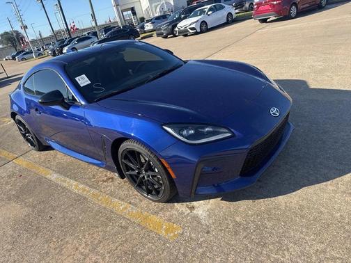 2024 Toyota GR86 Premium