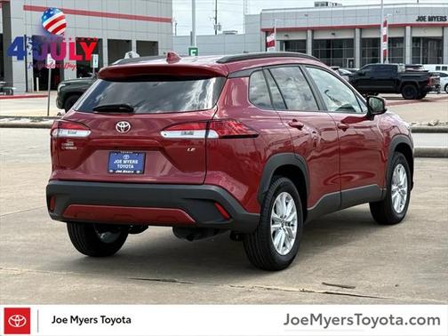 2024 Toyota Corolla Cross LE