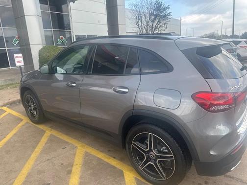 2023 Mercedes-Benz GLA 250 Base