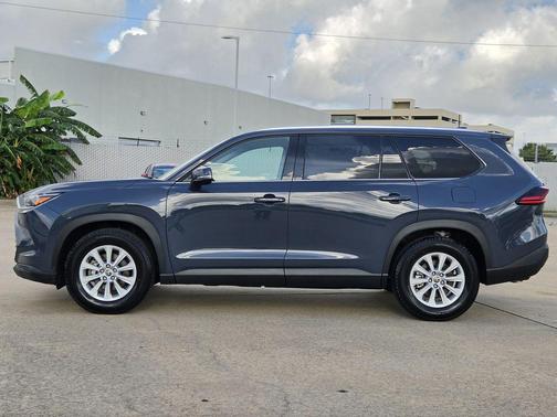 Cloud 2025 Toyota Grand Highlander XLE