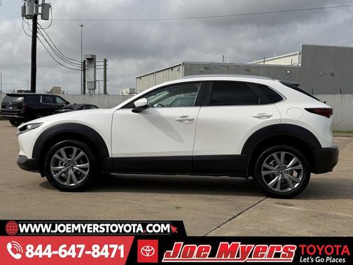 Snowflake White Pearl Mica 2025 Mazda CX-30 2.5 S Preferred Package