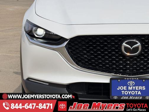 Snowflake White Pearl Mica 2025 Mazda CX-30 2.5 S Preferred Package