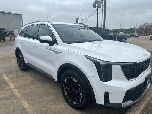 2024 Kia Sorento S
