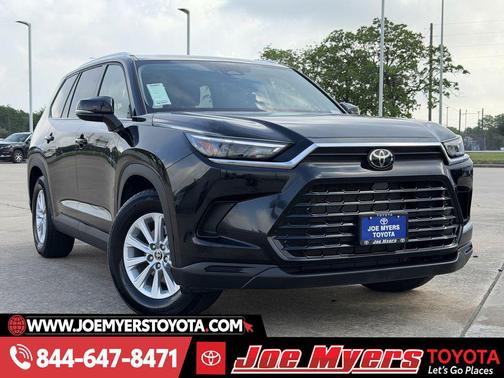 Midnight Black Metallic 2025 Toyota Grand Highlander XLE