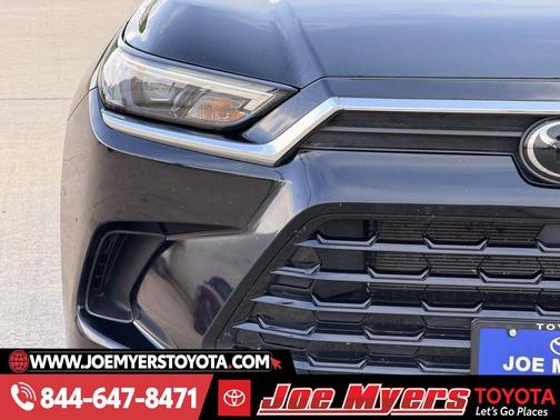 Midnight Black Metallic 2025 Toyota Grand Highlander XLE