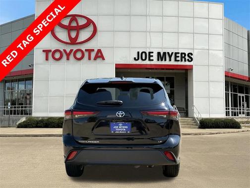 2024 Toyota Highlander LE