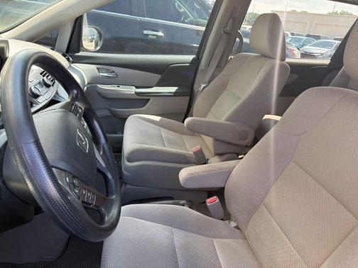 Blue 2016 Honda Odyssey LX