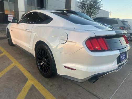 2017 Ford Mustang GT Premium