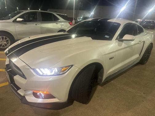 2017 Ford Mustang GT Premium