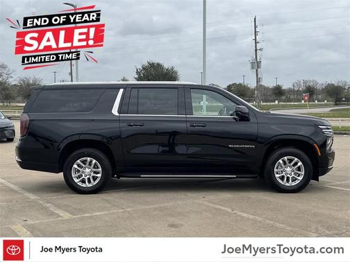 2025 Chevrolet Suburban LT