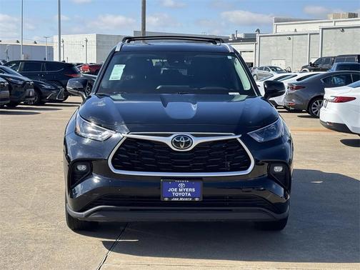 2024 Toyota Highlander XLE