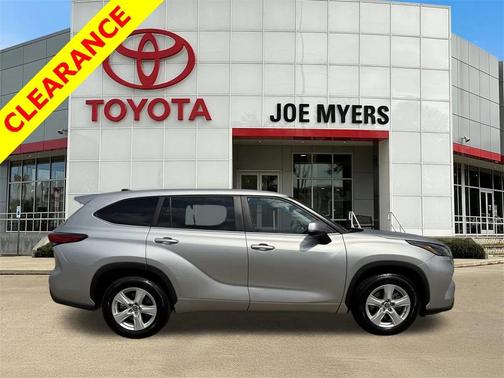 2023 Toyota Highlander LE
