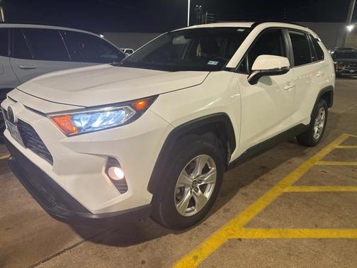 2019 Toyota RAV4 XLE