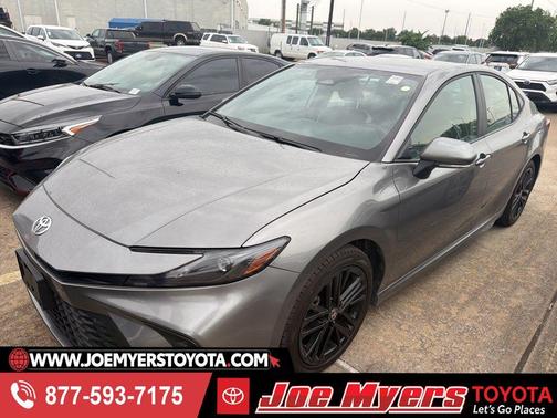 Heavy Metal 2025 Toyota Camry SE