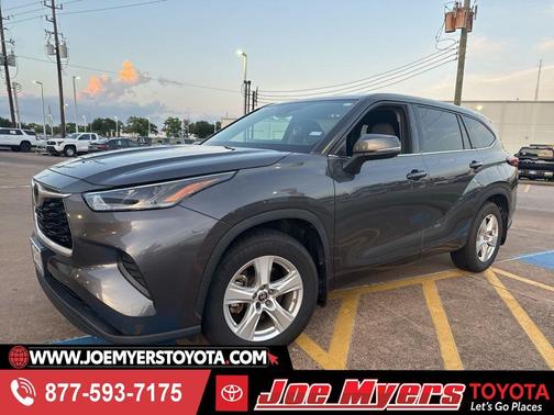 Magnetic Gray Metallic 2021 Toyota Highlander L