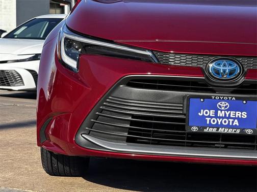 2025 Toyota Corolla Hybrid XLE
