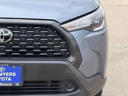Celestite 2022 Toyota Corolla Cross L