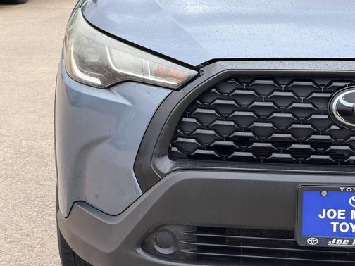 Celestite 2022 Toyota Corolla Cross L
