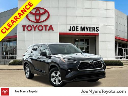 2024 Toyota Highlander LE