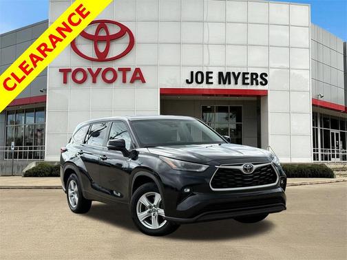 2024 Toyota Highlander LE