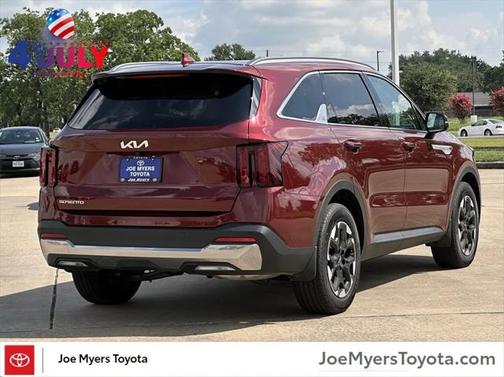 2025 Kia Sorento S