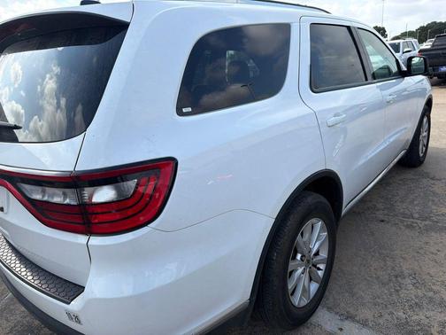White Knuckle Clearcoat 2023 Dodge Durango SXT RWD