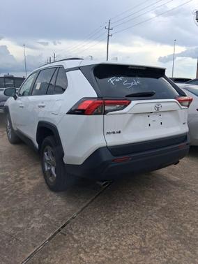 Ice 2025 Toyota RAV4 XLE