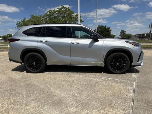 2024 Toyota Highlander XSE