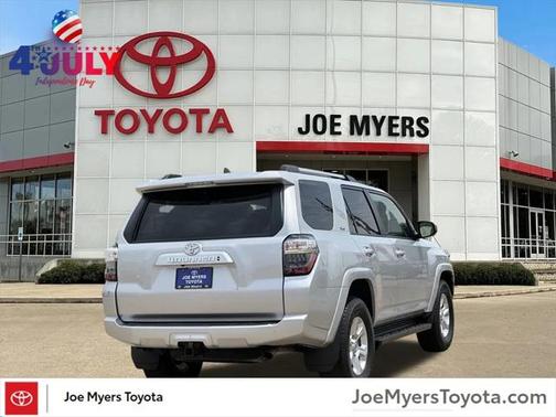 2024 Toyota 4Runner SR5