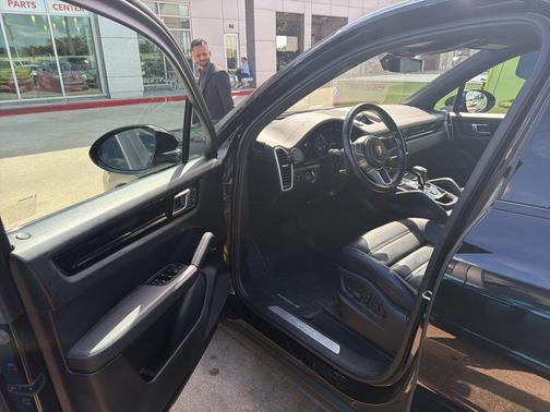 Black 2023 Porsche Cayenne Platinum Edition
