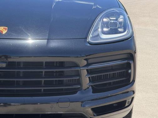 Black 2023 Porsche Cayenne Platinum Edition