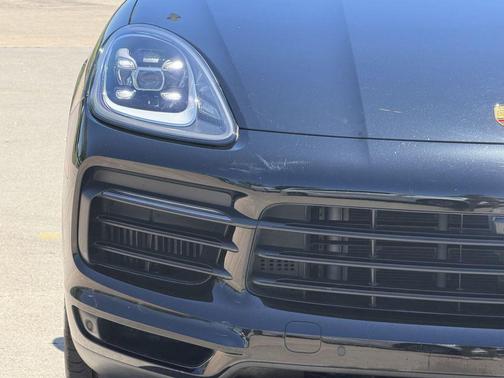 Black 2023 Porsche Cayenne Platinum Edition