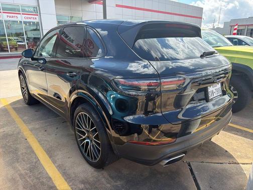 Black 2023 Porsche Cayenne Platinum Edition