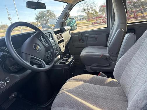 2023 Chevrolet Express 3500 RWD 3500 Extended Wheelbase LS