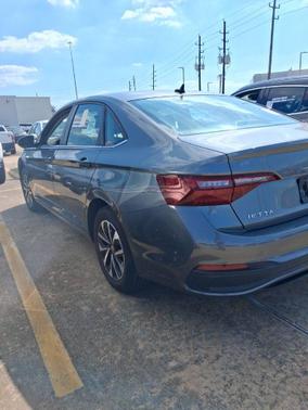 Platinum Gray Metallic 2024 Volkswagen Jetta 1.5T S