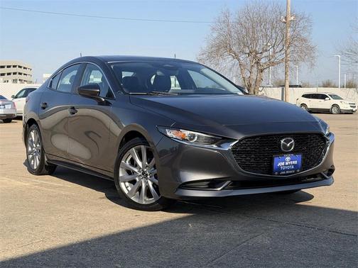 2025 Mazda Mazda3 FWD w/Preferred Package