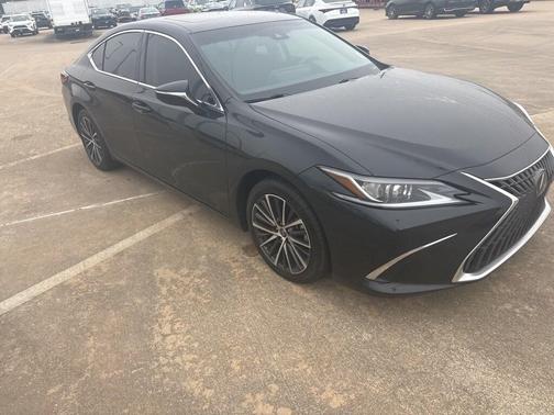 2022 Lexus ES 350 Base