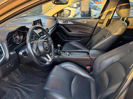 2018 Mazda Mazda3 Grand Touring