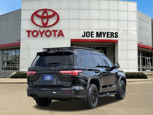 2025 Toyota Sequoia Base