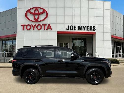 2025 Toyota Sequoia Base