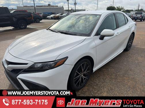 Ice 2024 Toyota Camry SE