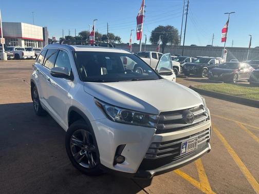 2017 Toyota Highlander Limited