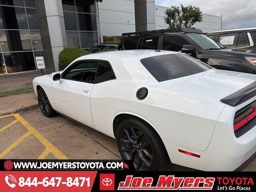 White Knuckle Clearcoat 2023 Dodge Challenger SXT