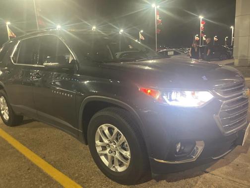 2021 Chevrolet Traverse LT Cloth