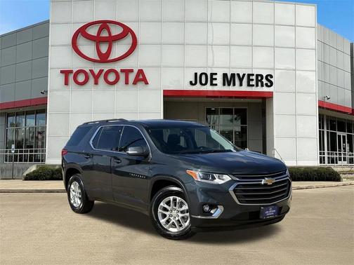 2021 Chevrolet Traverse LT Cloth