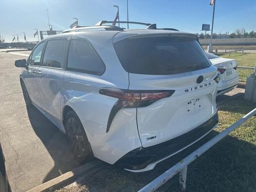 2025 Toyota Sienna XSE 7 Passenger