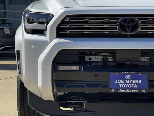 2026 Toyota 4Runner Hybrid Platinum