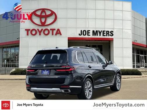 2024 BMW X7 xDrive40i